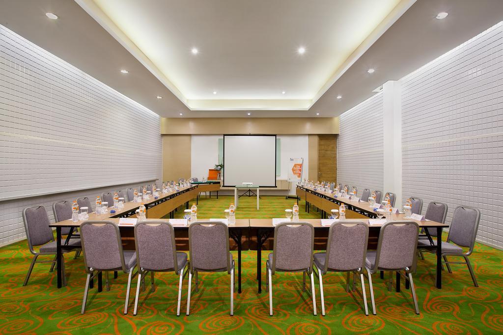 Harris Hotel & Convention Festival Citylink Bandung Zewnętrze zdjęcie